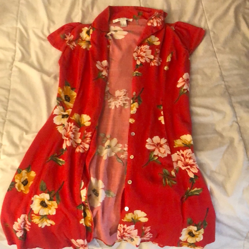 floral pull over button up top